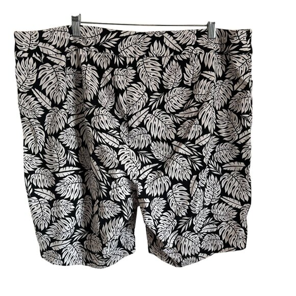Terra & Sky Womens Black & White Tropical Leaf Print Shorts 2X (20W-22W) Stretch - Picture 2 of 5